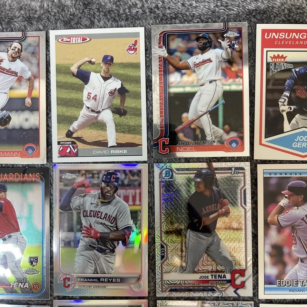 Cleveland Indians‎ / Guardians  Baseball 24 Card Lot - Rookies, Stars, Inserts